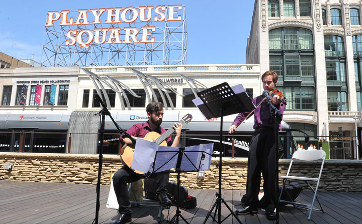 Photo showing BW students at Playhouse Square- showing downtown Cleveland internship opportunity